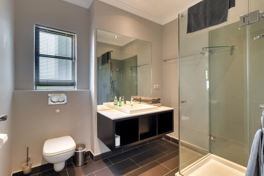 5 Bedroom Property for Sale in Helderberg Estate Western Cape